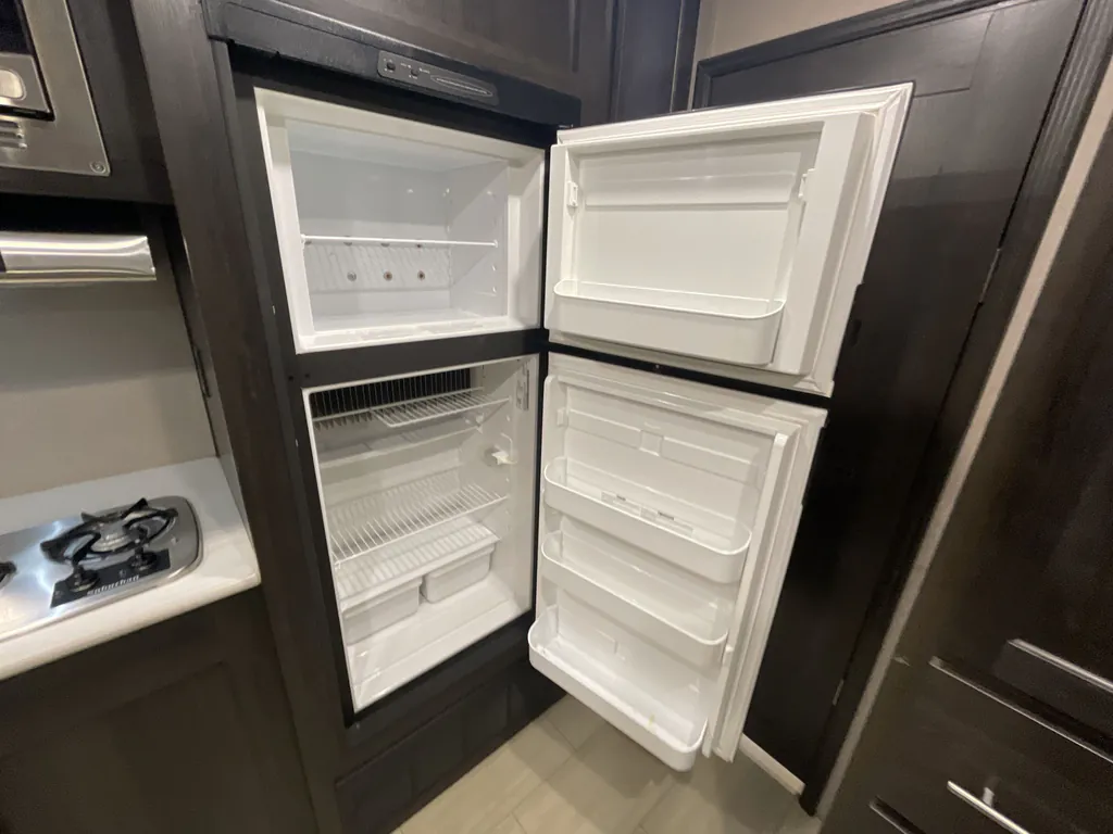 2019 Forest River XLR Hyperlite 29HFS, Photos photo 9