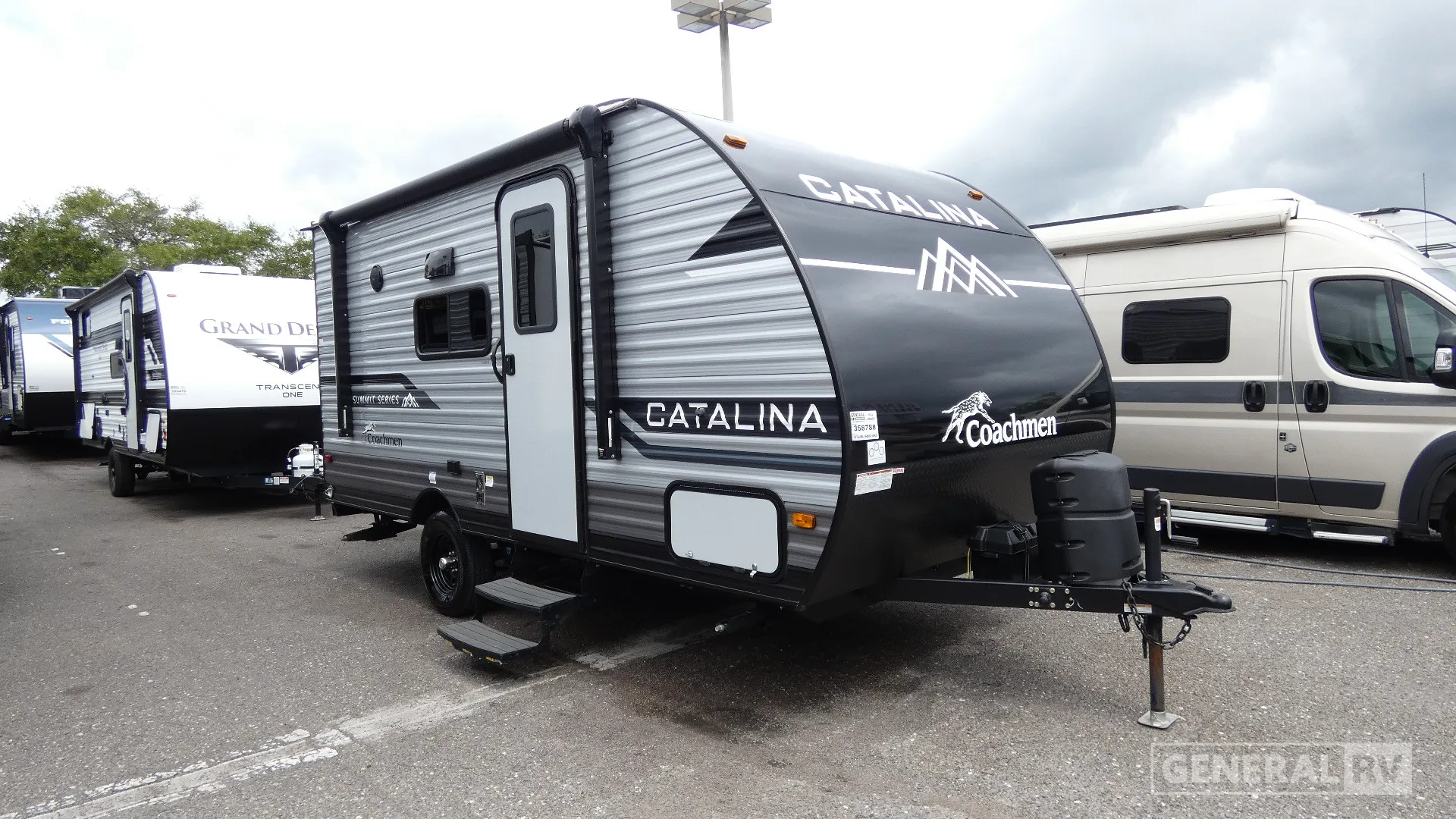 2024 Coachmen Catalina Summit Series 7 164BHX - Photo 2