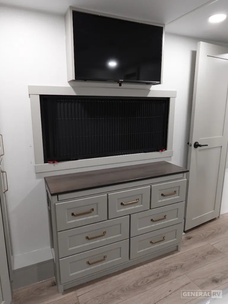 2025 Brinkley Model G 3250, Photos photo 13