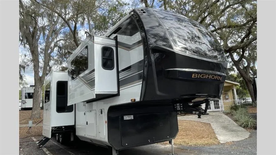 2026 Heartland Bighorn 39FL - Photo 2