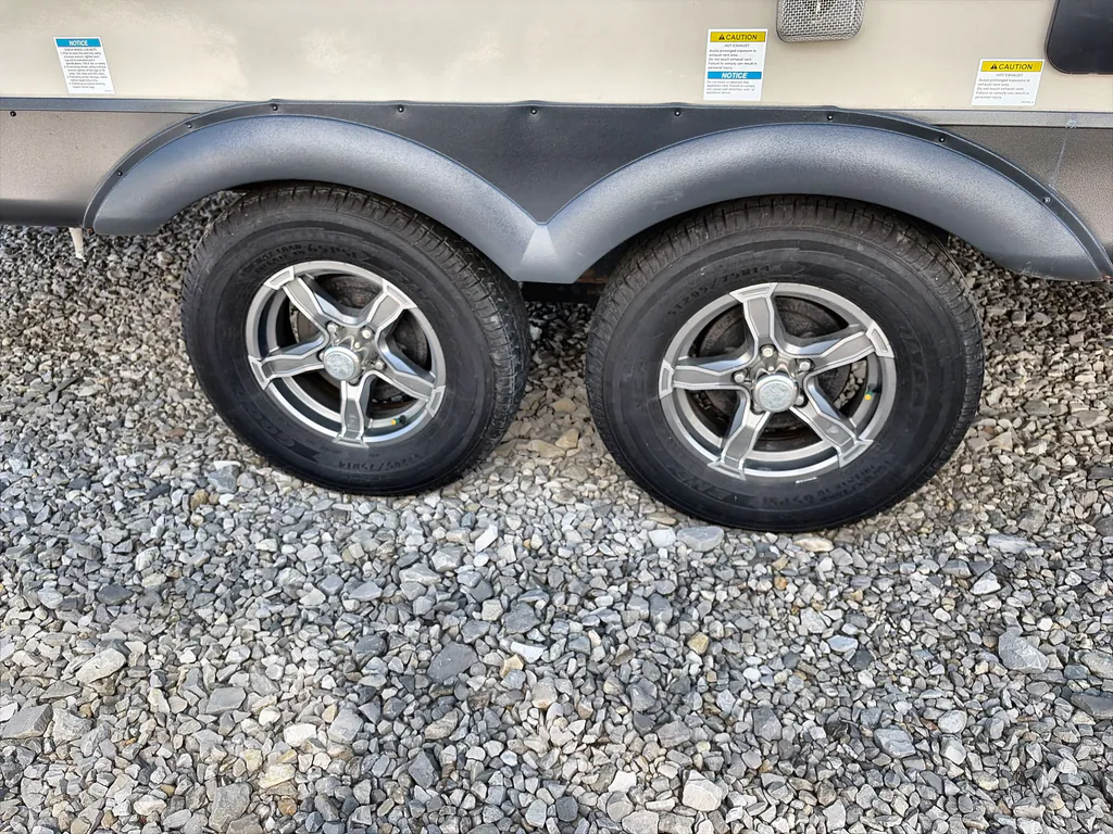 2023 Forest River Flagstaff Micro Lite 25BRDS, Photos photo 22