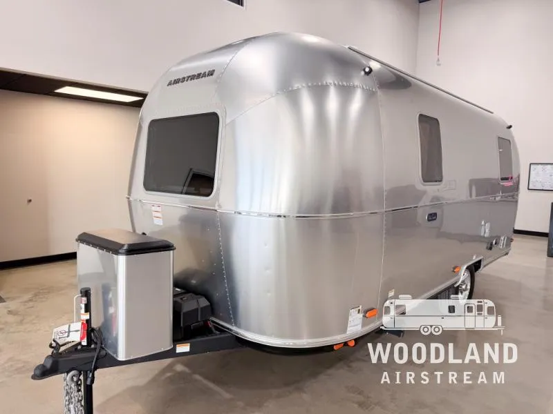2026 Airstream World Traveler 22RB - Photo 2