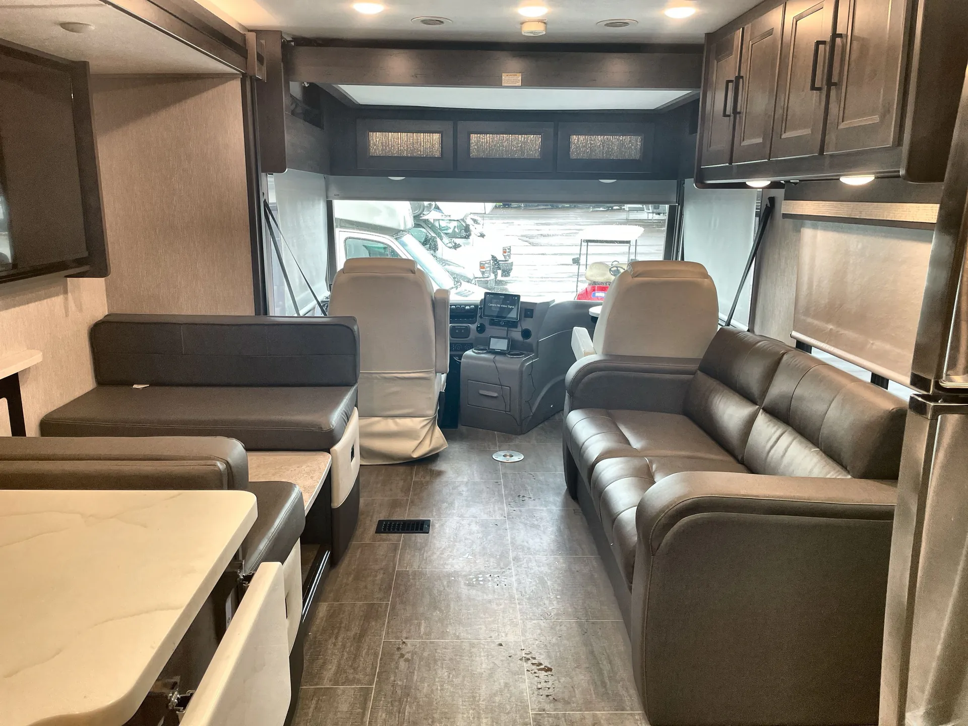 2023 Coachmen Sportscoach SRS 376ES — living area main