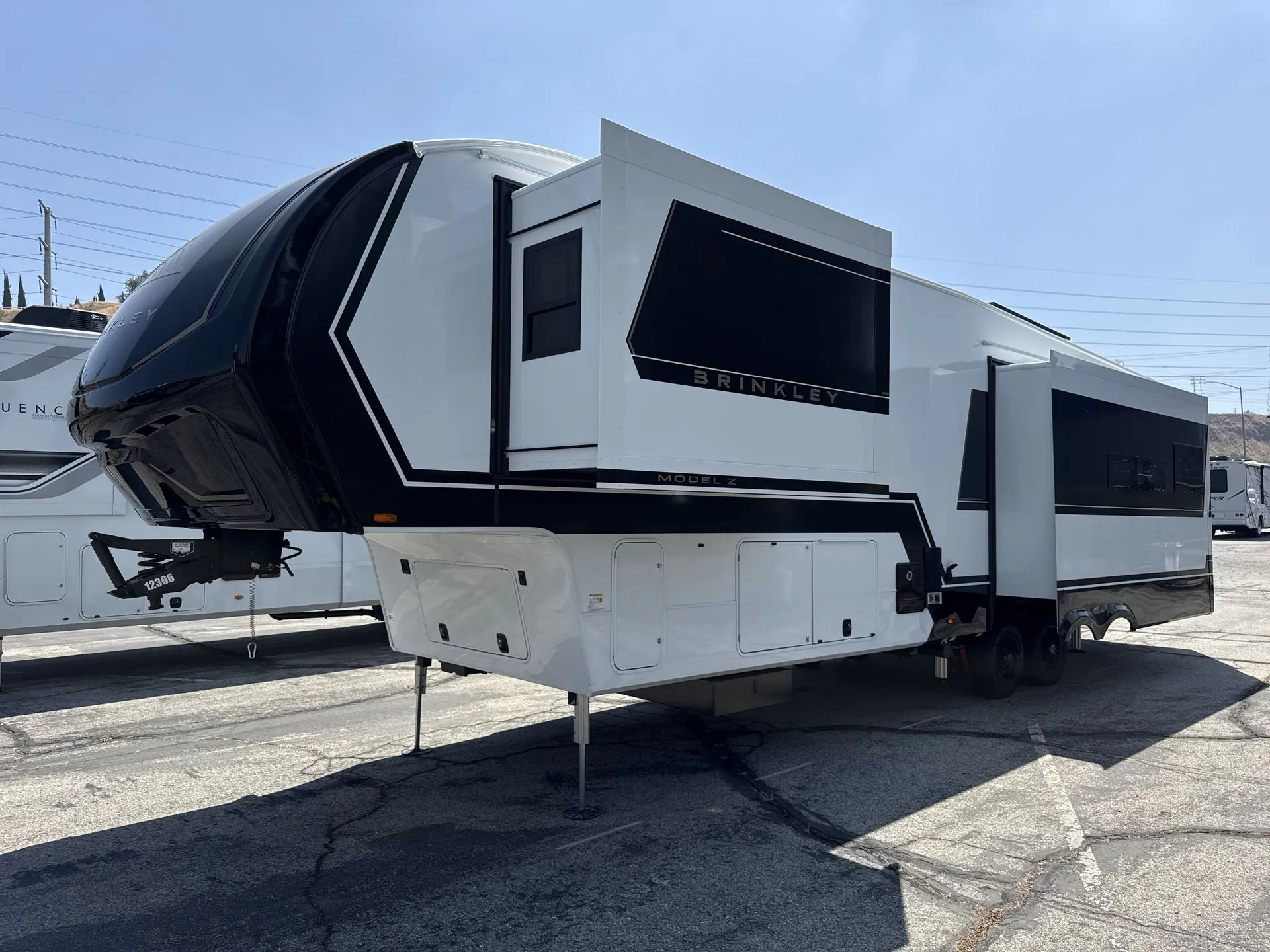 2026 Brinkley Model Z 3600 - Photo 4