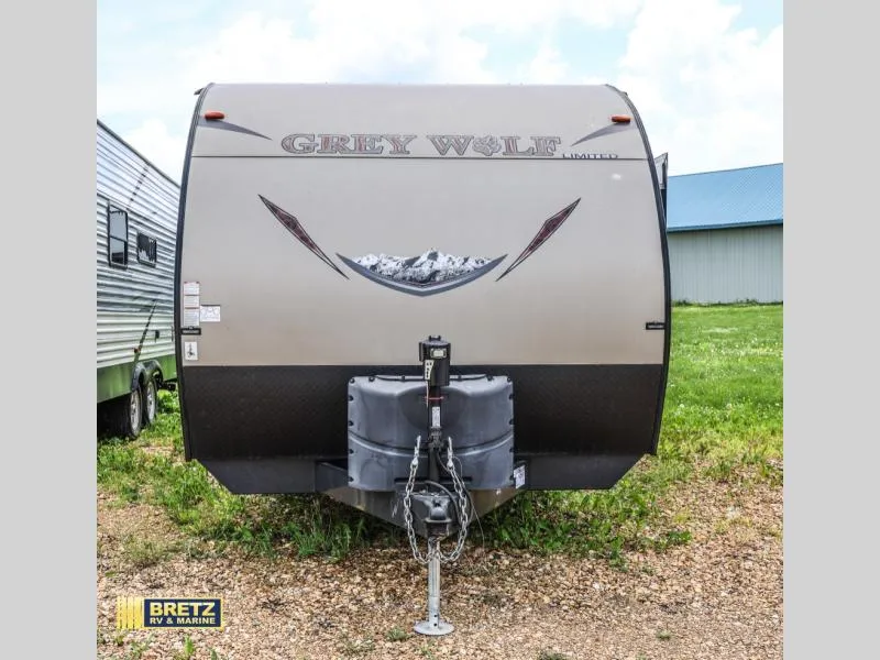 2017 Forest River RV Cherokee Grey Wolf 26CKSE - Photo 2