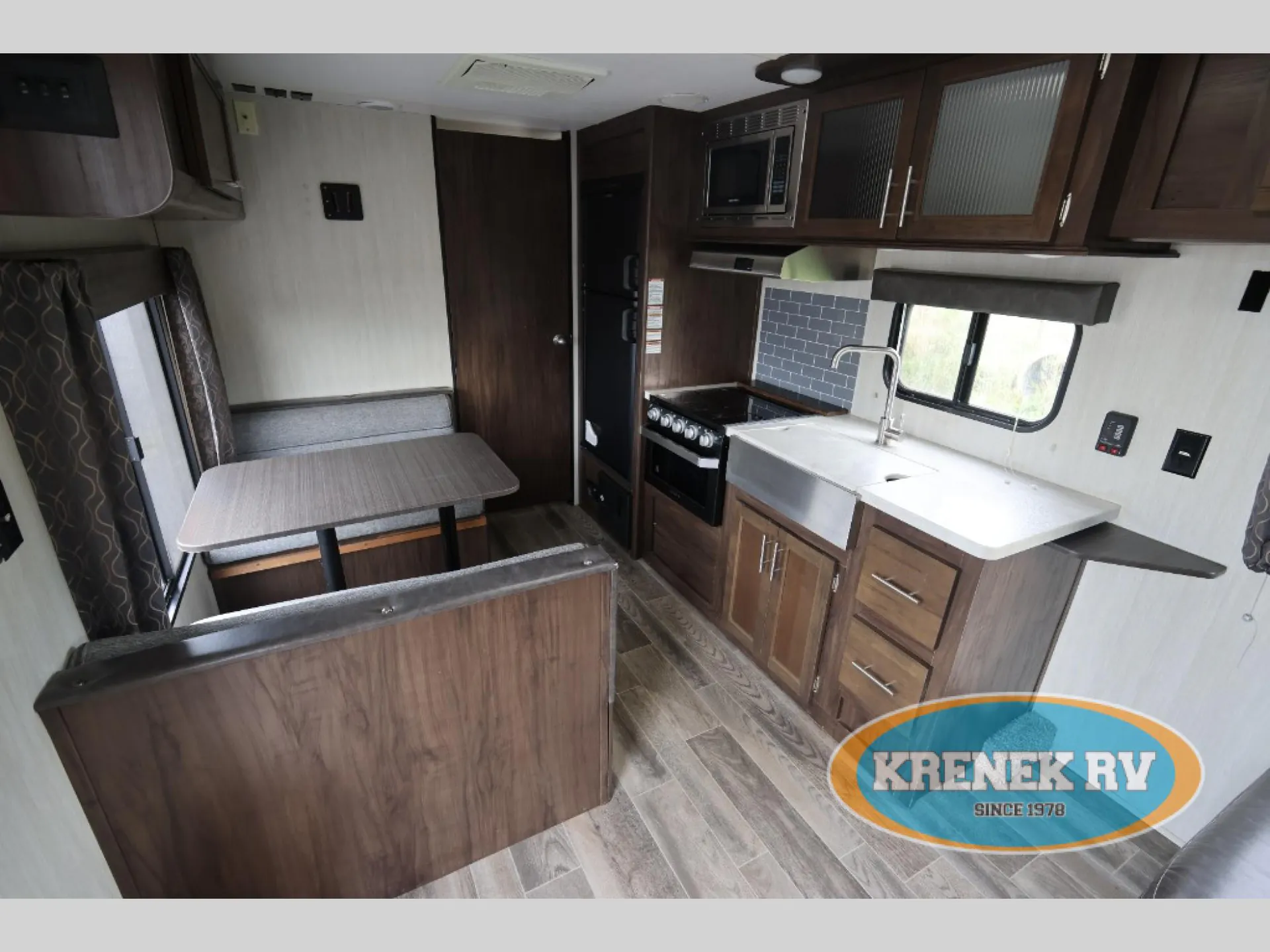 2019 Forest River Cherokee Grey Wolf 24JS - Photo 4