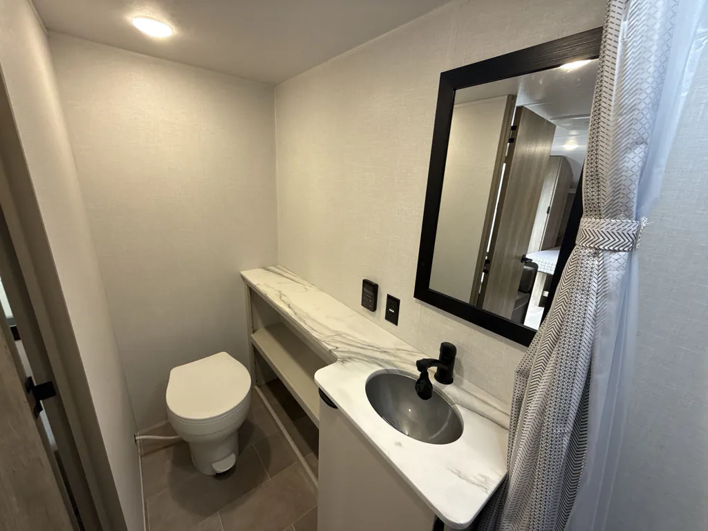 2027 Forest River Airelume 162, Photos photo 15