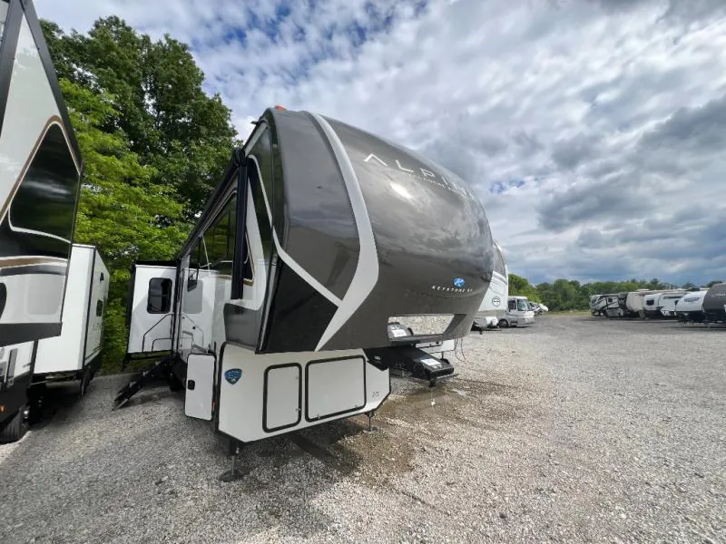 2025 Keystone Alpine Avalanche Edition 379MB - Photo 2