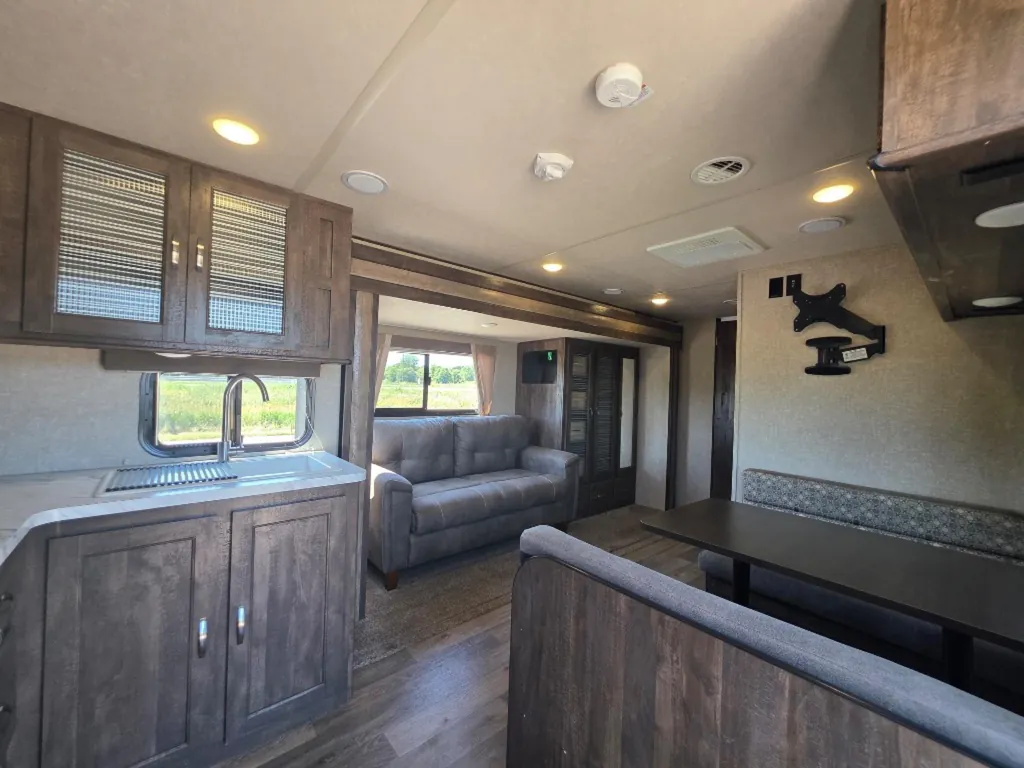 2019 Forest River RV Vibe Extreme Lite 258RKS, Photos photo 8