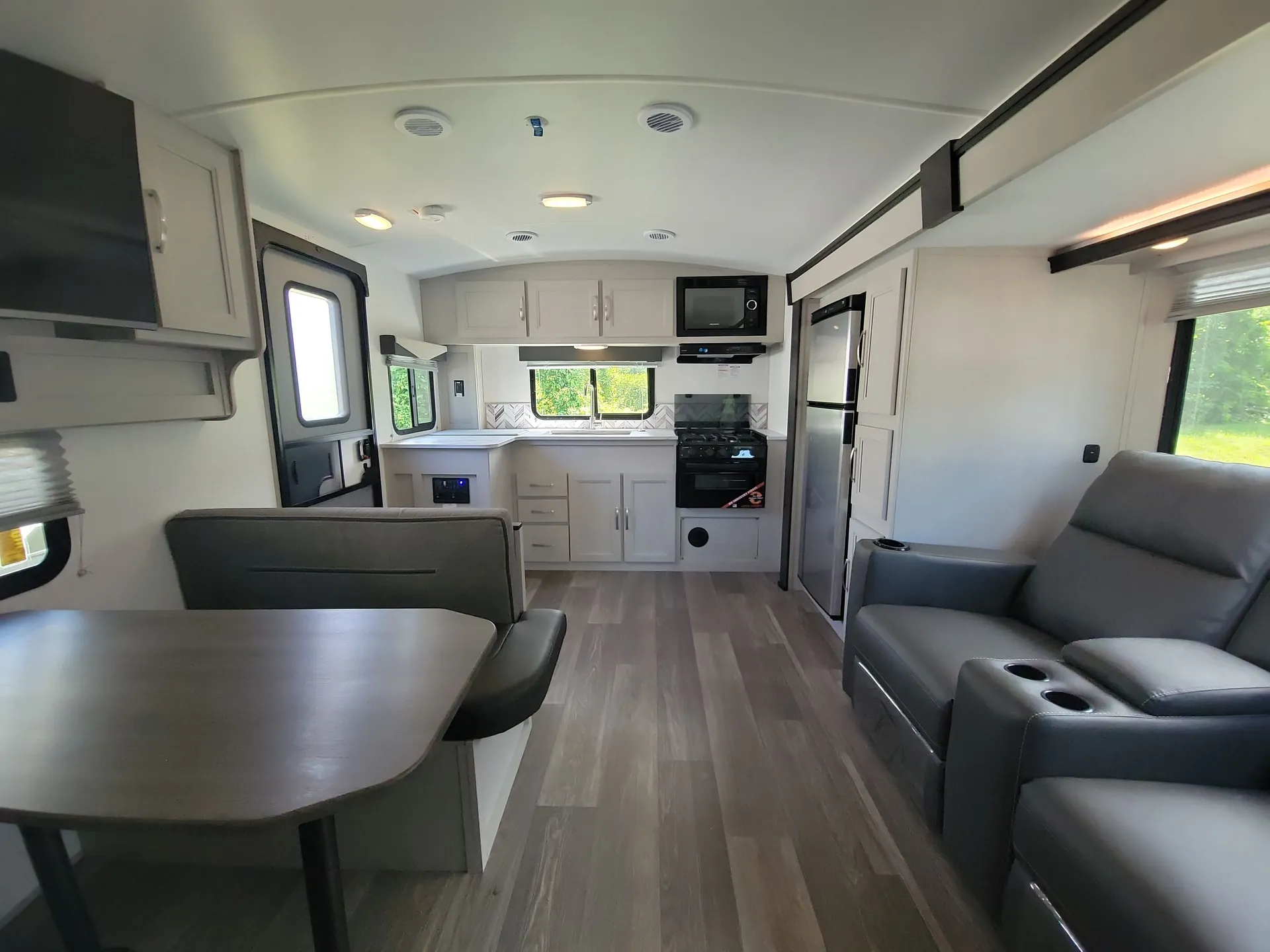 2024 Cruiser RV Shadow Cruiser 242RKS — living area main