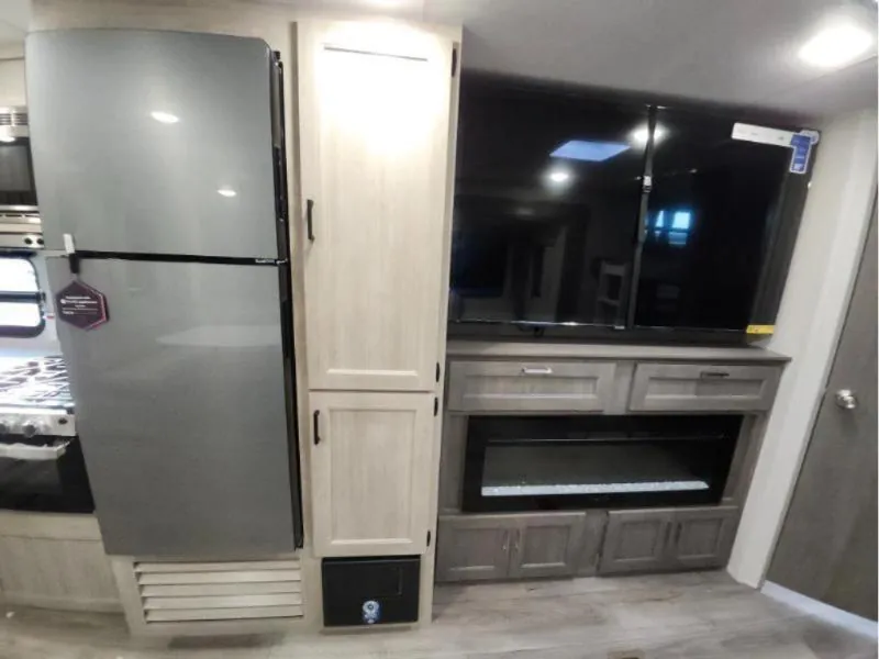 2026 Coachmen Catalina Legacy Edition 273DBHCK, Photos photo 11