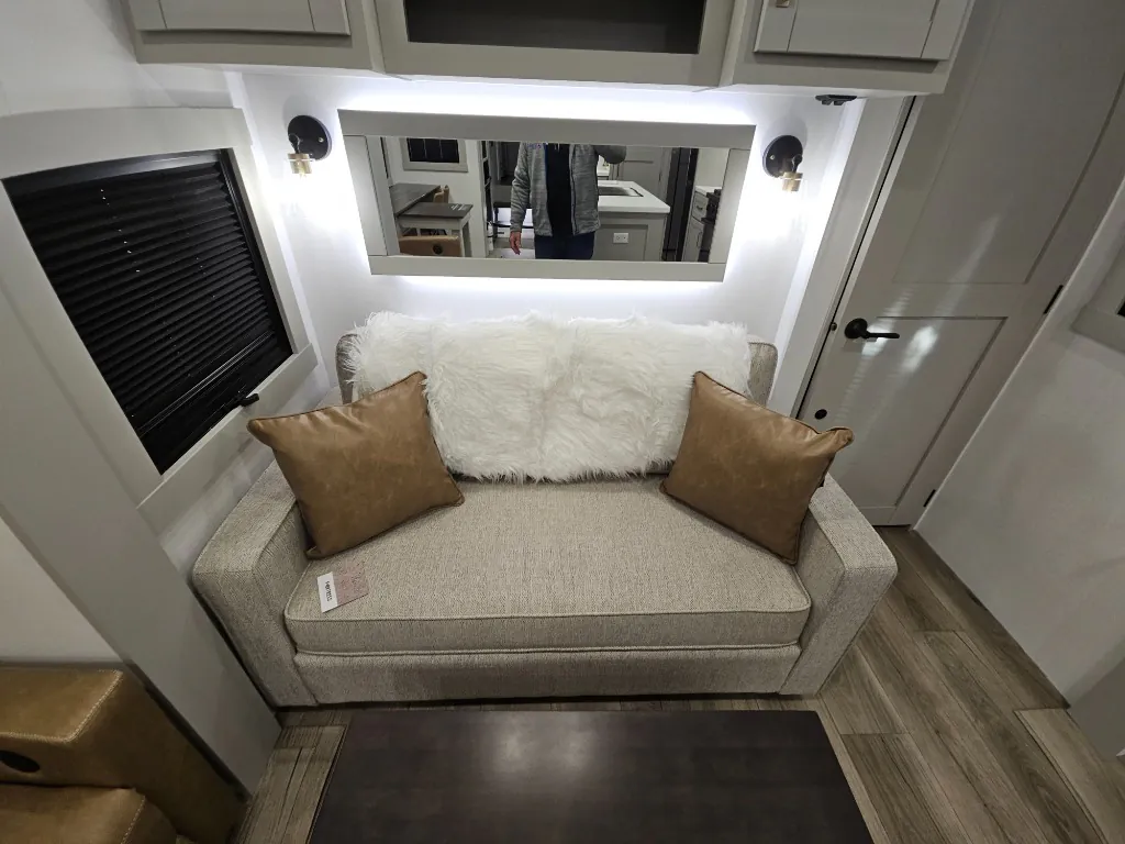 2026 Brinkley Model Z 3515, Living area photo 6
