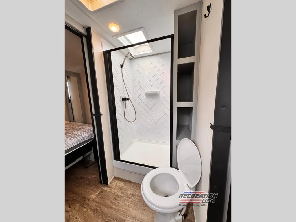 2022 Forest River Vibe 28BH, Photos photo 20