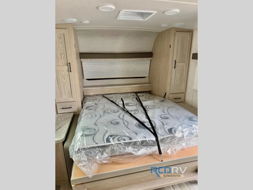 2022 Forest River Flagstaff Micro Lite 25FBS, Photos photo 14
