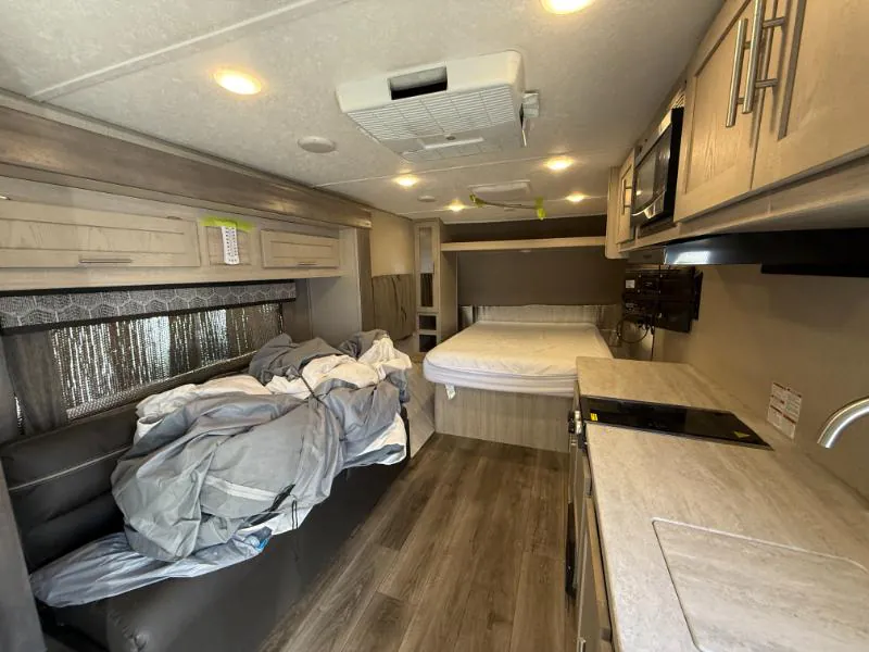 2022 Coachmen Catalina Summit Series 7 184FQS - Photo 4