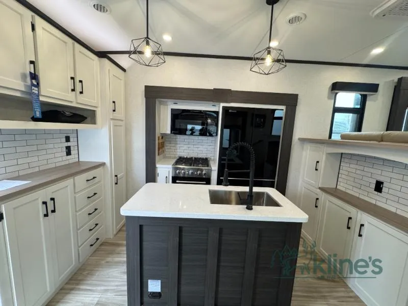 2026 Venture RV SportTrek Touring Edition 365VFL - Photo 3
