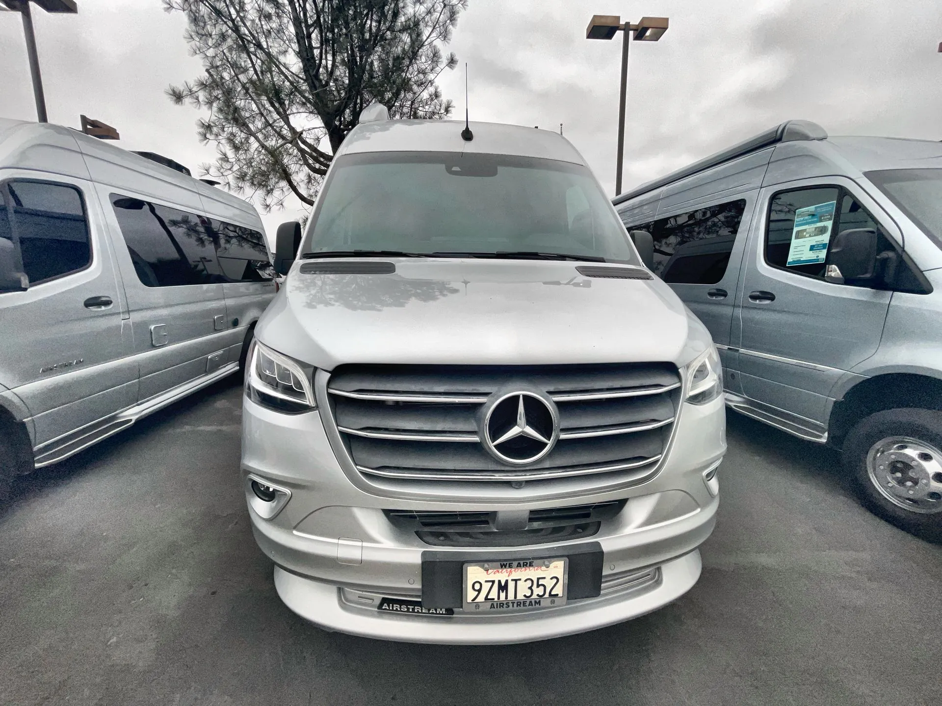 2023 Airstream Interstate 19 4x4 - Photo 2