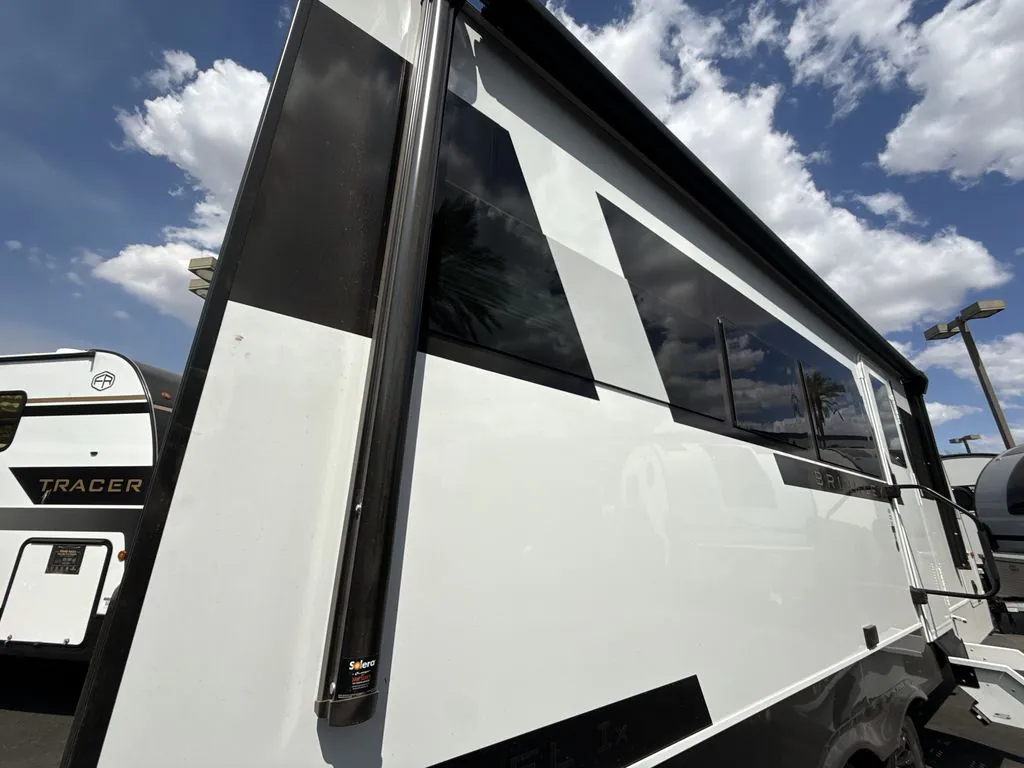 2026 Brinkley Model Ix 20X, Photos photo 20