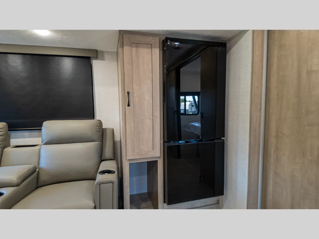 2026 Forest River Solaire 2420RBS, Photos photo 23