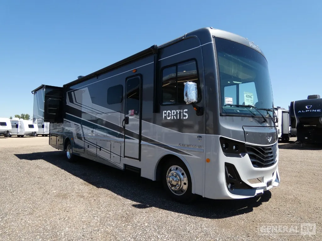2026 Fleetwood Fortis 34MB - Photo 2