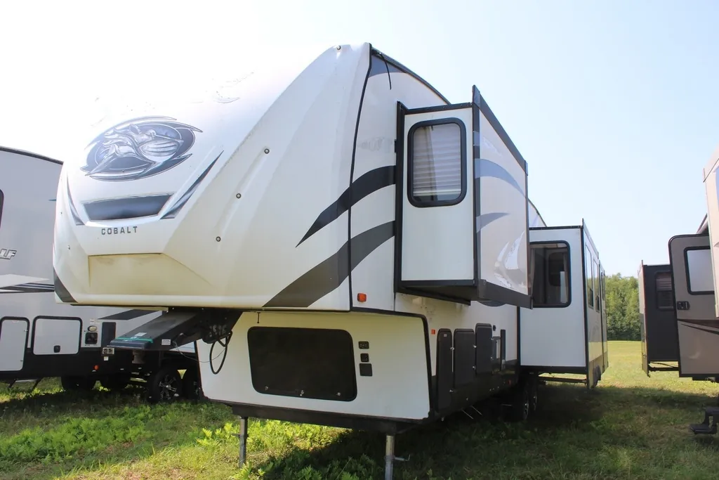 2017 Forest River Sabre 36FRP - Photo 3