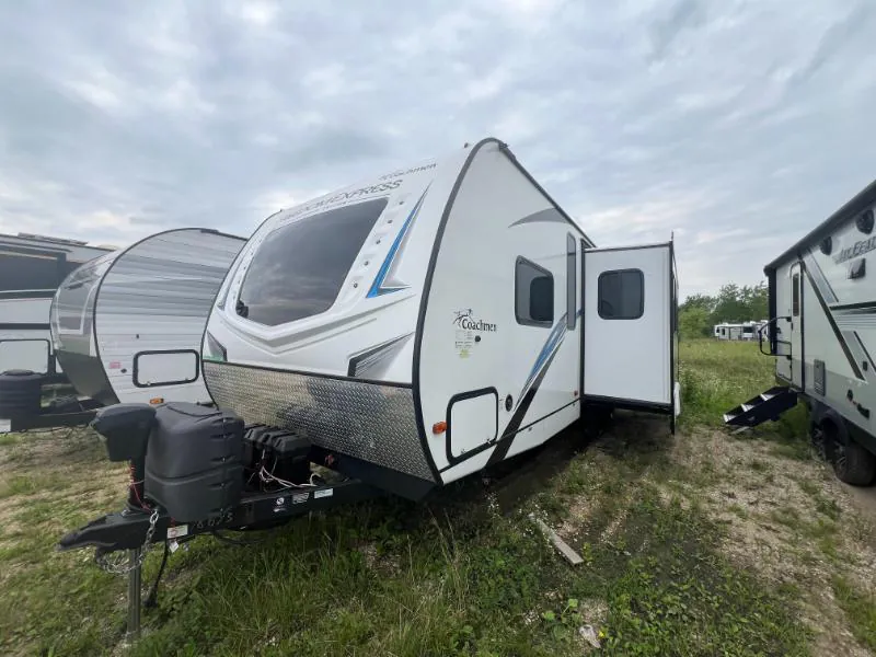 2021 Coachmen Freedom Express Ultra Lite 287BHDS - Photo 4