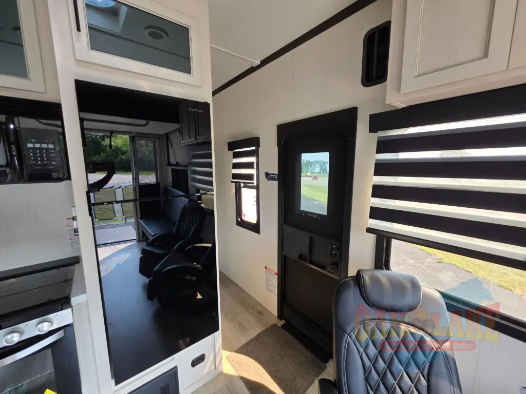 2026 Forest River Vengeance Rogue Armored 25L141, Photos photo 12