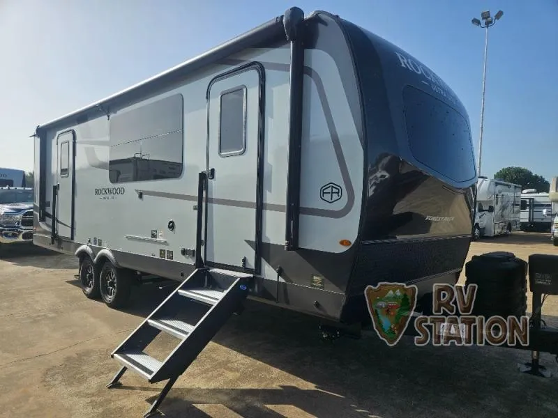 2027 Forest River Rockwood Ultra Lite 2619FK - Photo 2