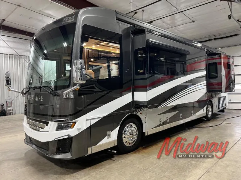 2023 Newmar New Aire 3543 - Photo 3