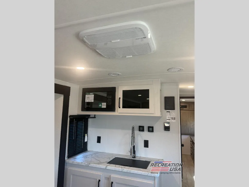 2026 Forest River Solaire 3380RLBT, Photos photo 15