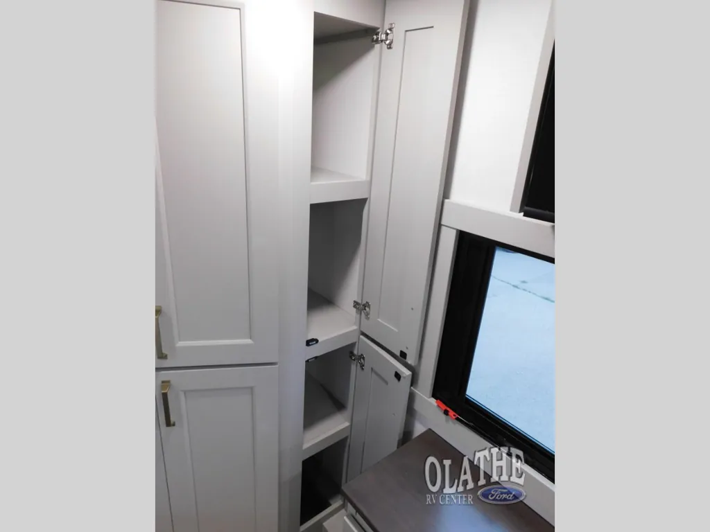 2026 Brinkley Model G 4100, Photos photo 54