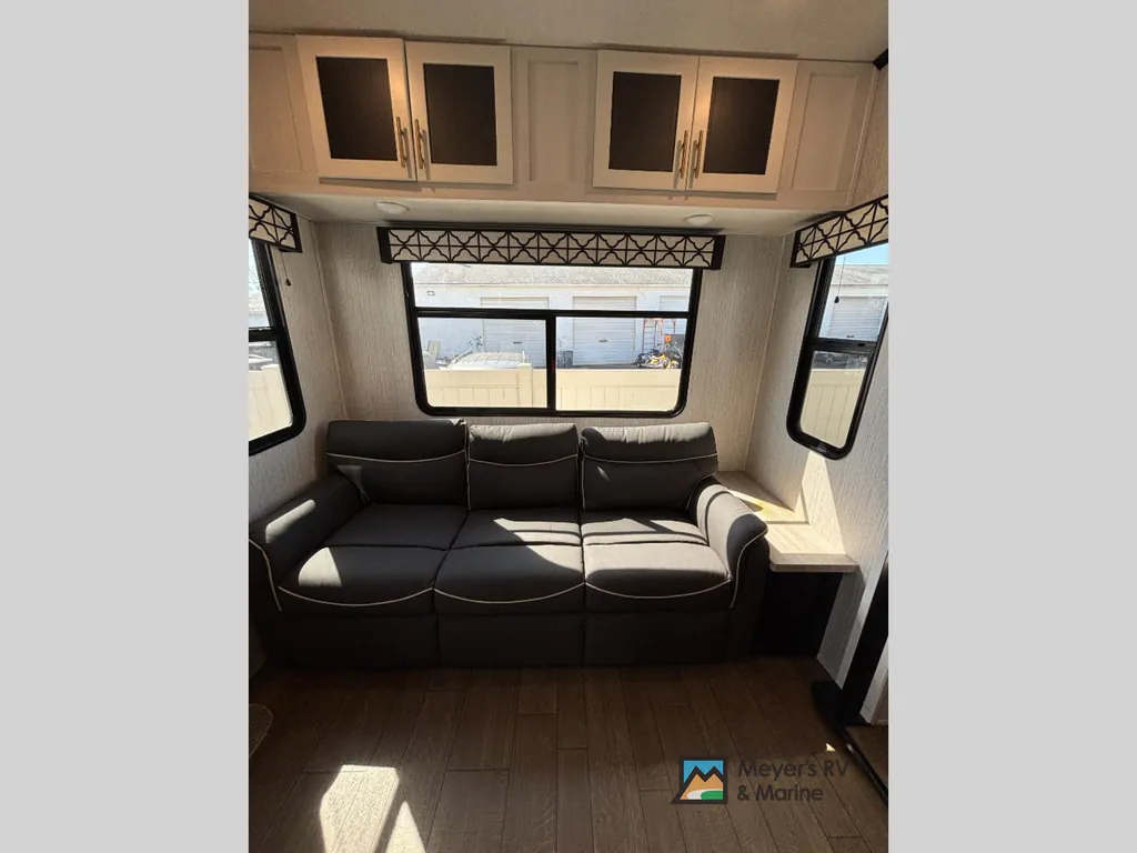 2022 Forest River Wildcat 369MBL, Photos photo 12