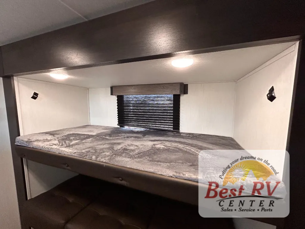 2026 Forest River Cherokee Alpha Wolf 33BH, Photos photo 93