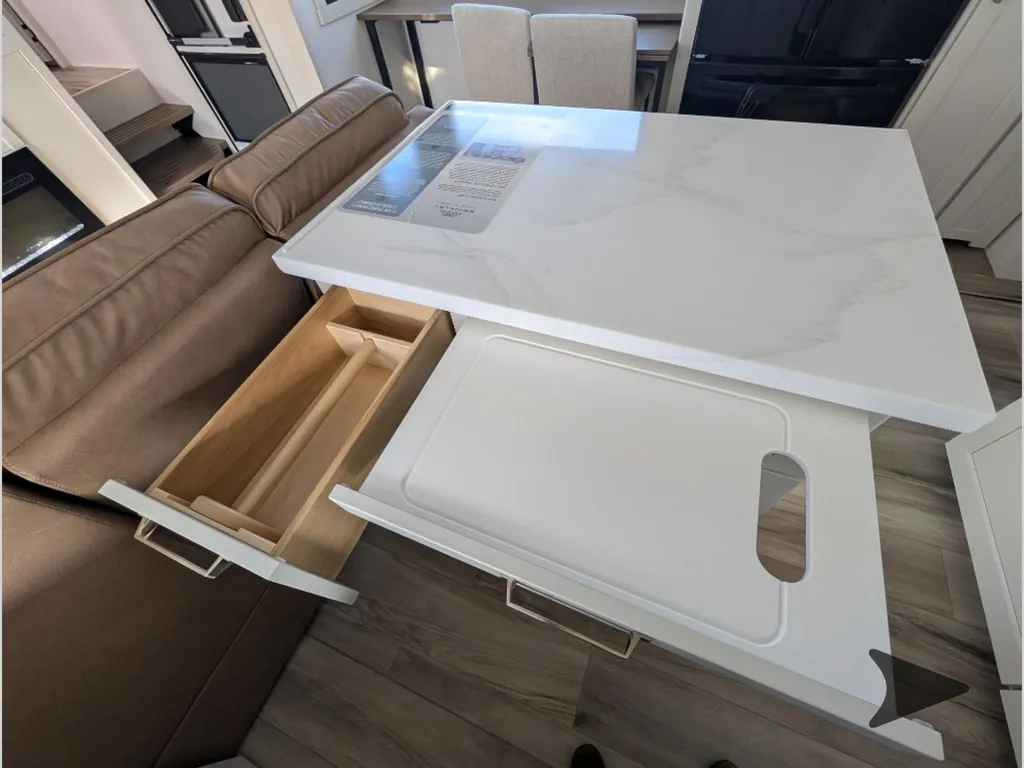 2027 Brinkley Model G 3970, Photos photo 18