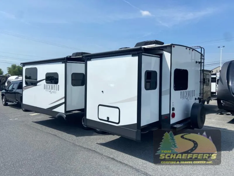 2025 Forest River Rockwood Ultra Lite 2608BS - Photo 4