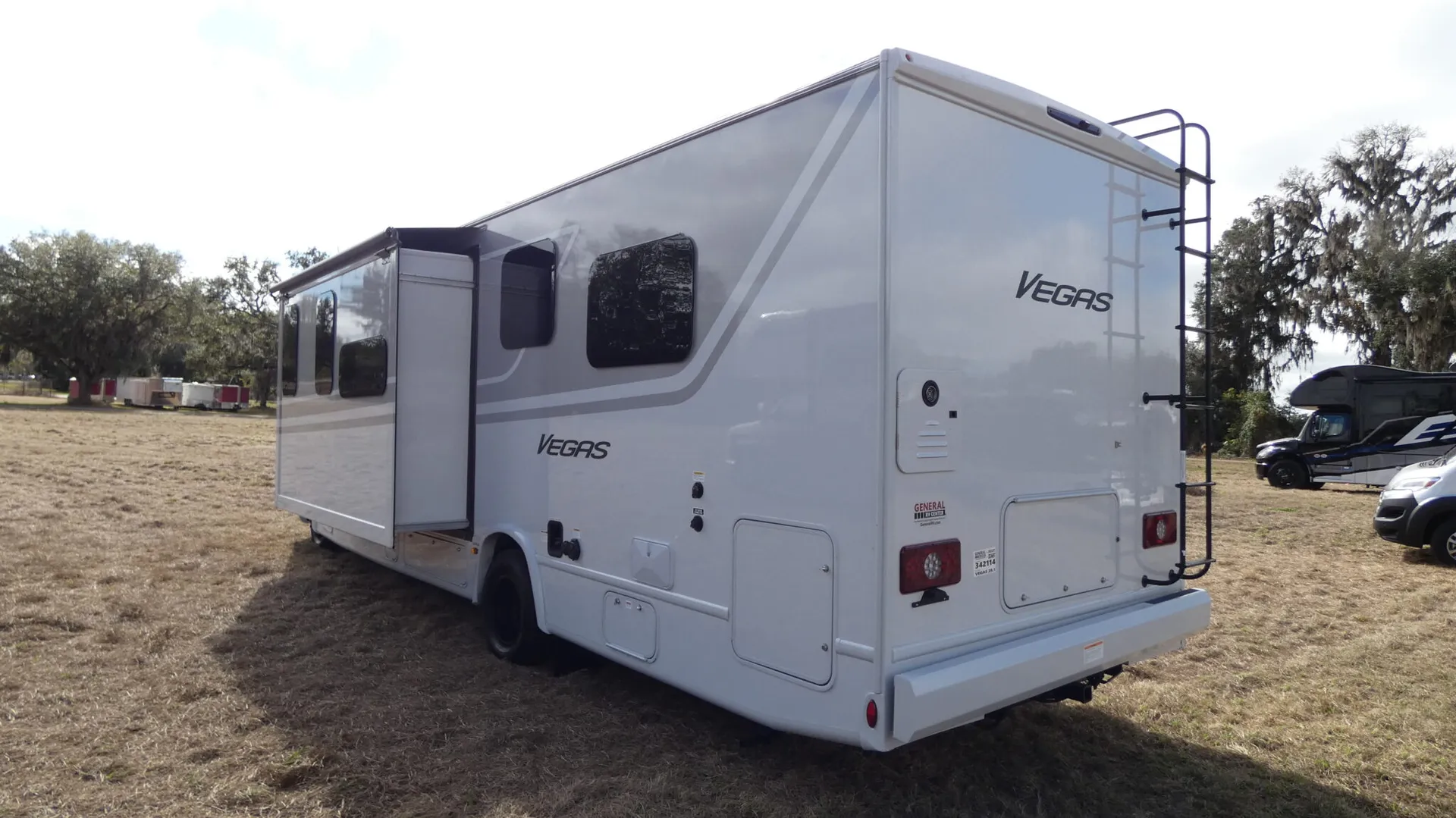 2026 Thor Motor Coach Vegas 281 - Photo 4