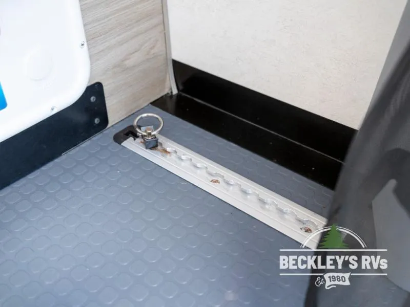 2022 Winnebago Solis 59PX - Photo 4