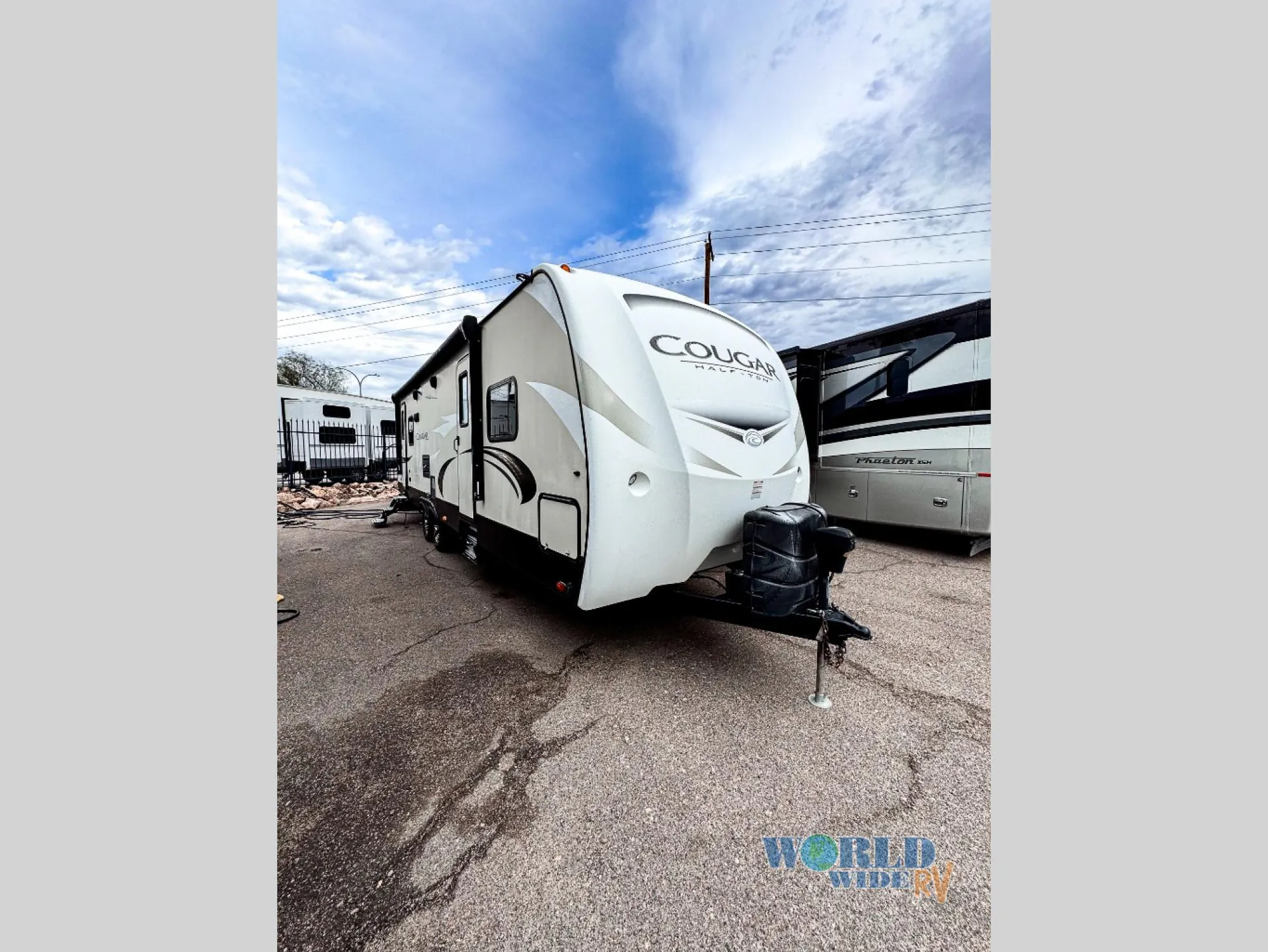 2018 Keystone RV Cougar Half-Ton Series 29RLDWE - Photo 2