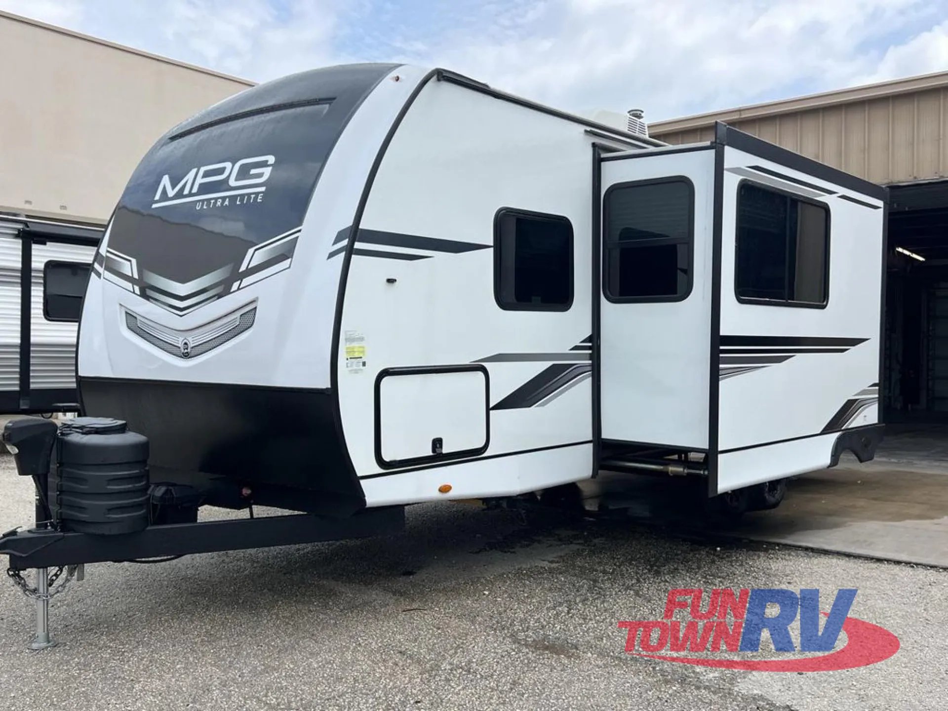2025 Cruiser RV MPG 2400PD - Photo 4