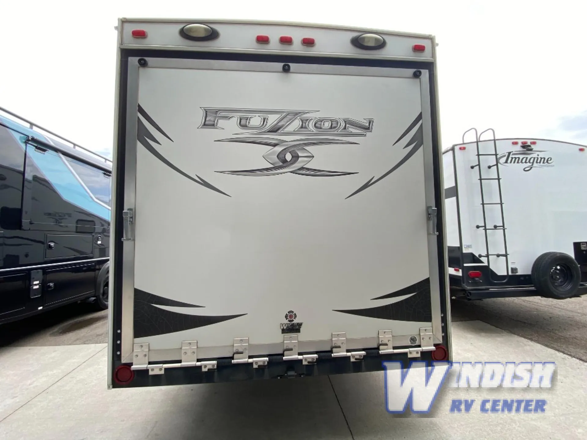 2012 Keystone Fuzion 260 - Photo 3