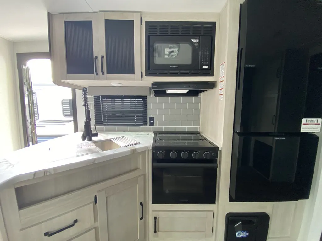 2026 Forest River Puma 32BHQS, Photos photo 8