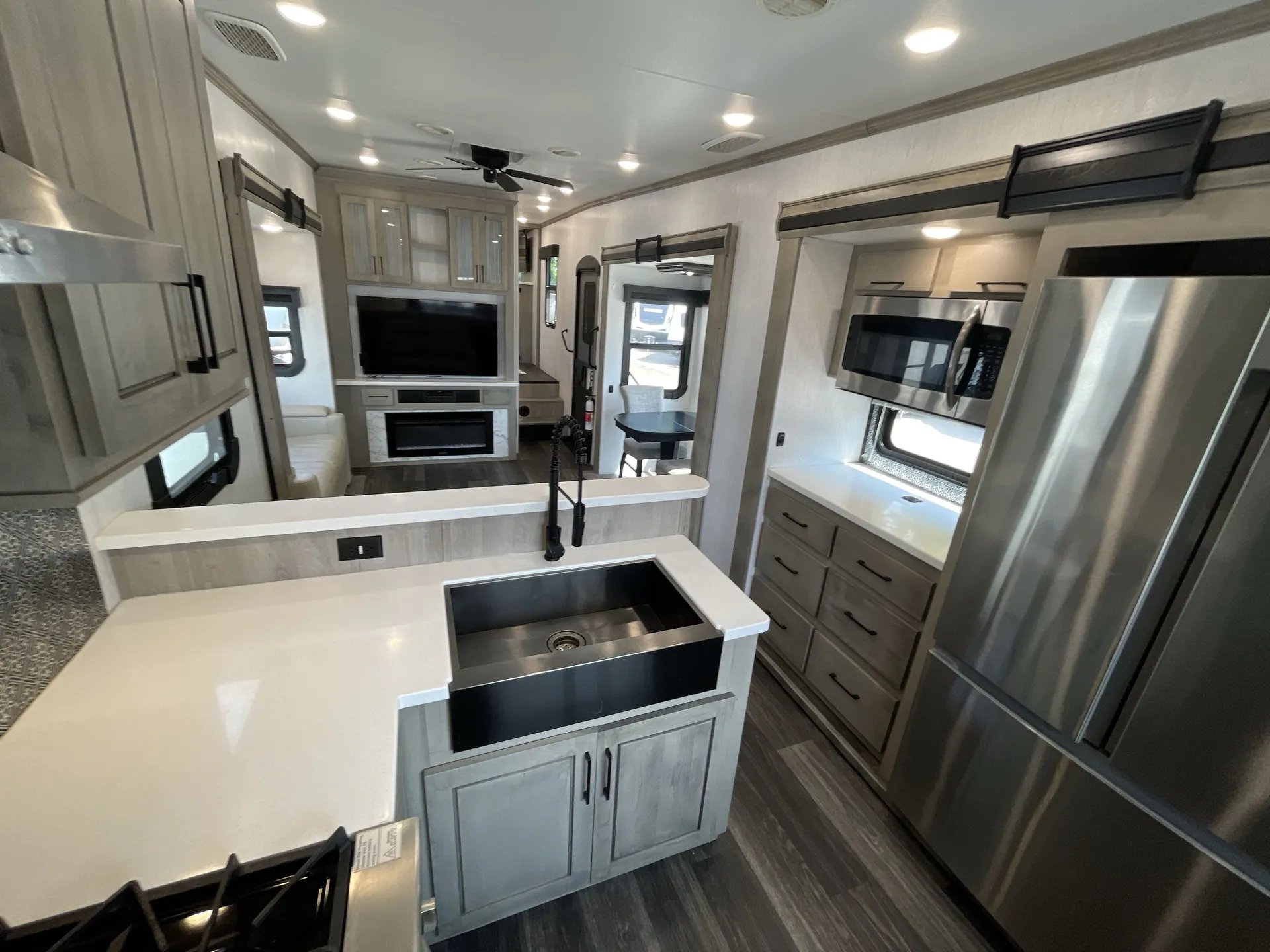 2022 Heartland Big Country 3703RK — living area main