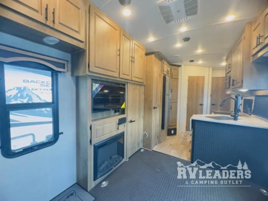 2027 Outdoors RV Trail Series 29TRX, Photos photo 6