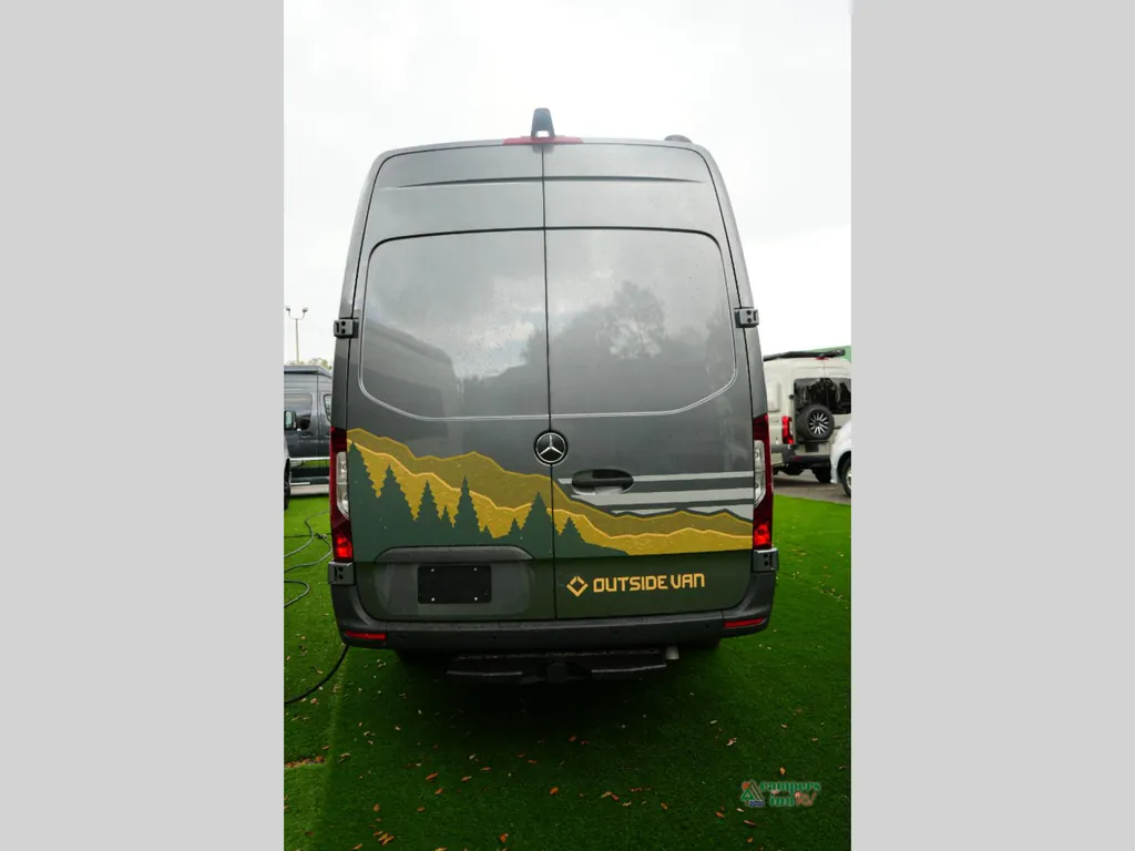 2025 Outside Van Parks 170, Photos photo 7