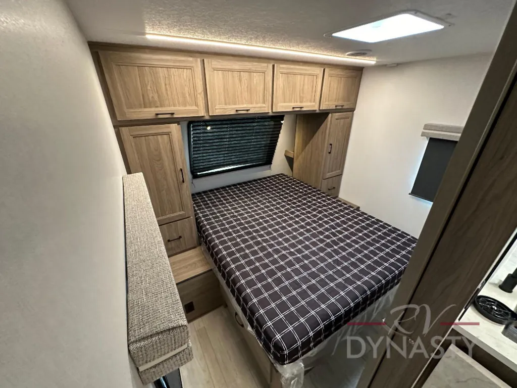 2025 Coachmen Freedom Express Ultra Lite 258BHS, Photos photo 42