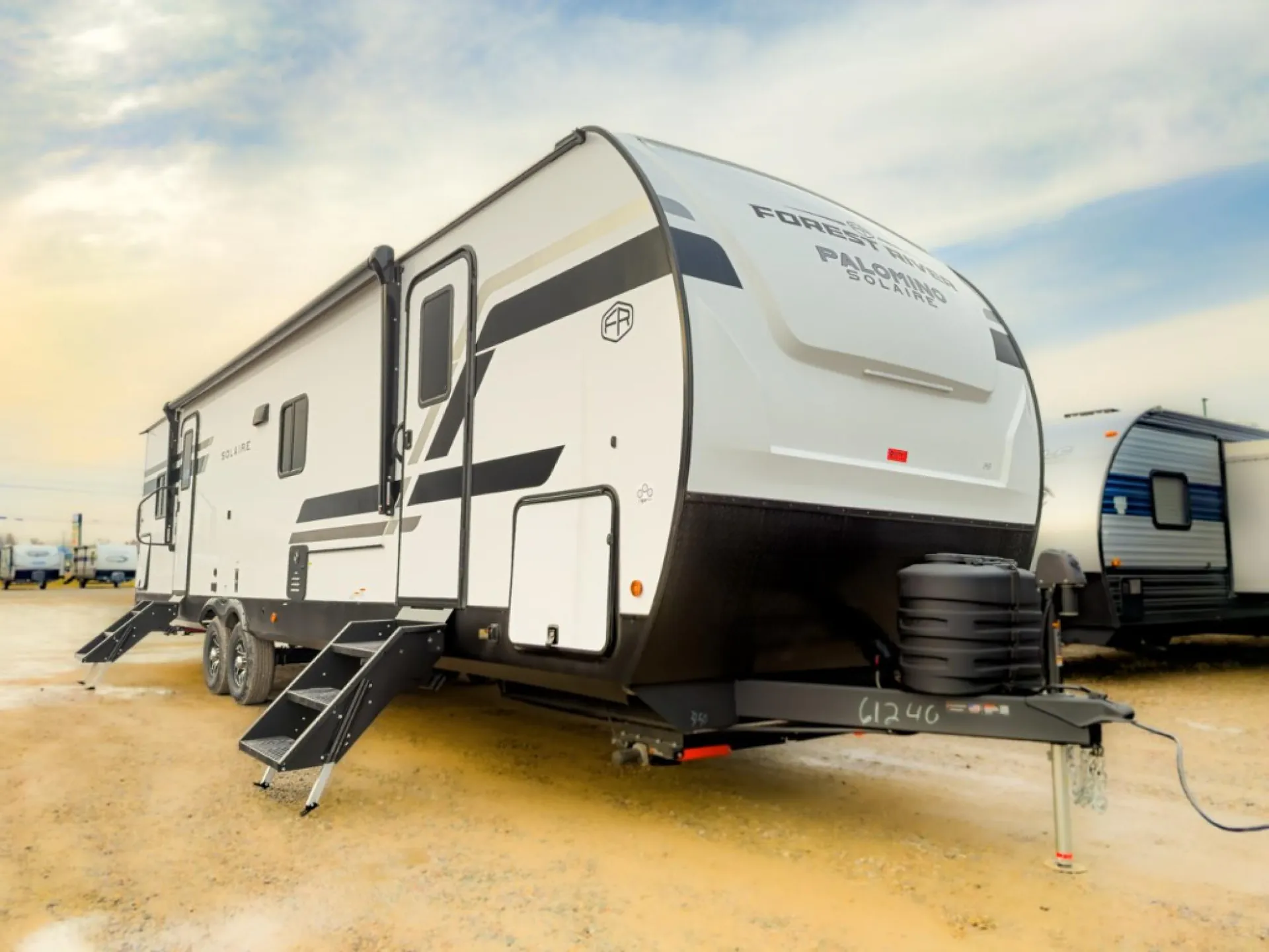 2026 Forest River Solaire 3150TBSS - Photo 3
