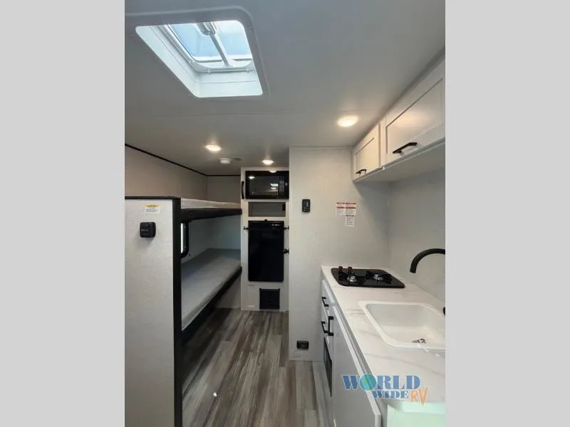 2026 Jayco Jay Flight SLX 130BH - Photo 3