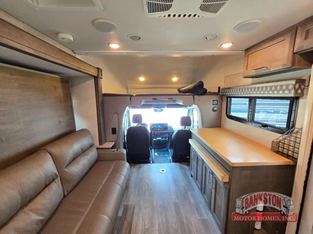 2023 Tiffin Wayfarer 25 JW, Photos photo 10
