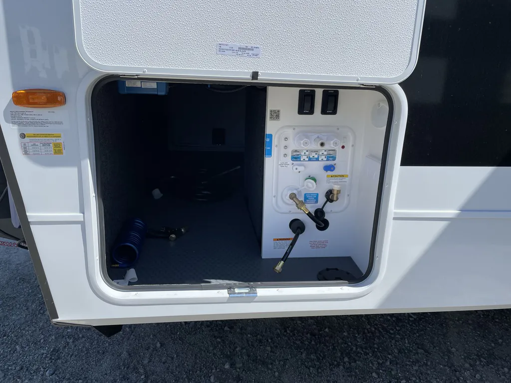 2026 Brinkley Model I 235, Photos photo 4