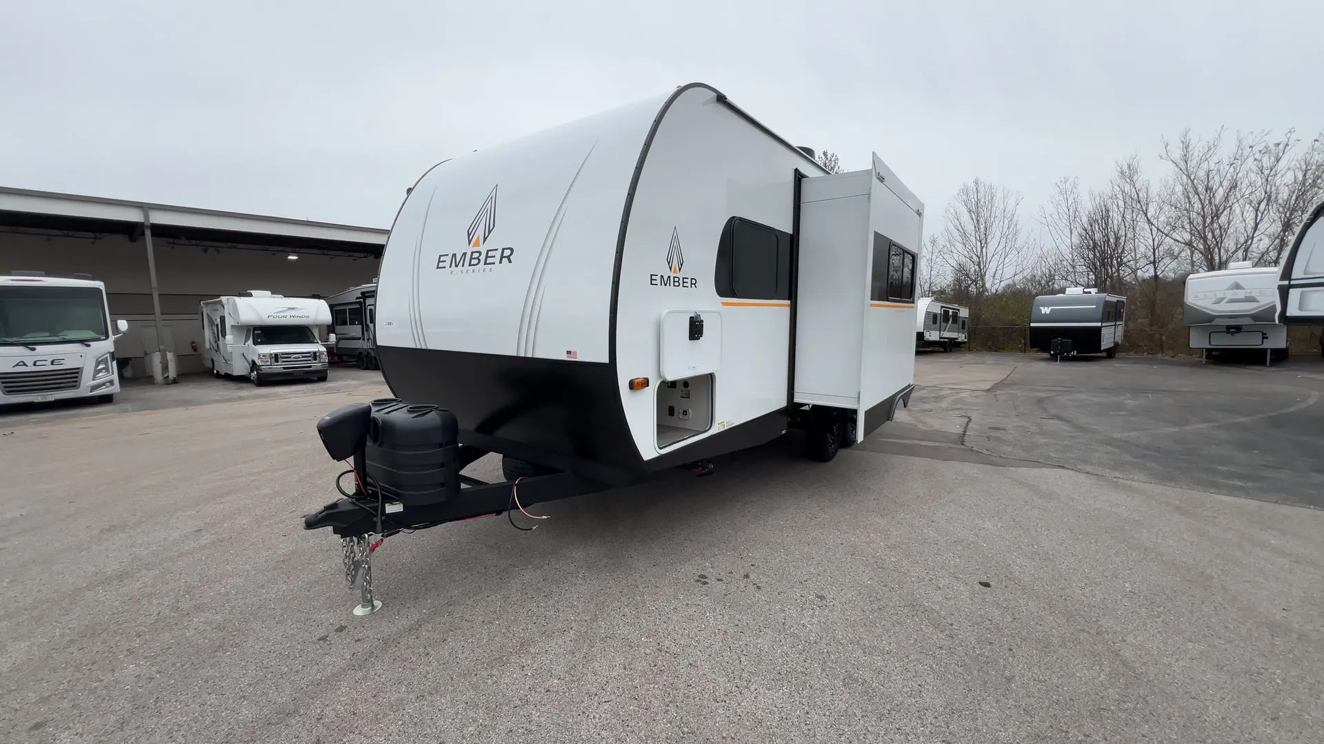2026 Ember RV E-Series 21RKE - Photo 3